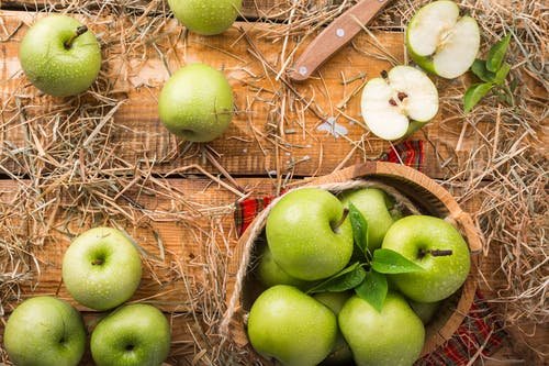 can gerbils eat green apple skin peel